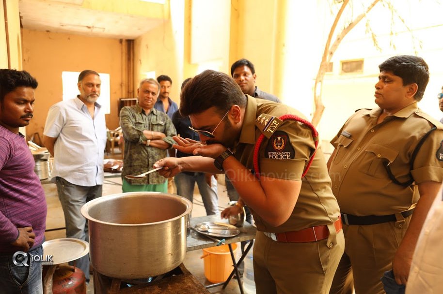 Naara-Rohith-Cooks-Fish-Curry-on-The-Sets-of-Shamanthakamani-Movie